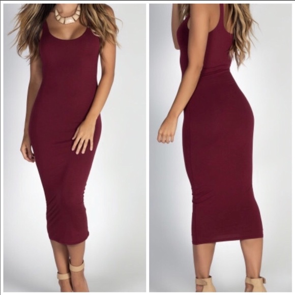 Bijoux a la Mode Dresses & Skirts - Burgundy Tank Midi Dress